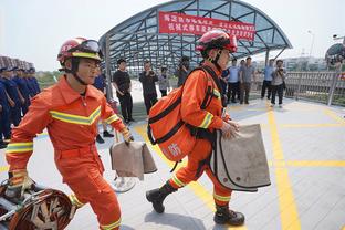 德转：严鼎皓从武汉三镇加盟成都蓉城，转会费约为250万人民币