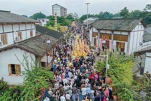 太阳报：布兰登-威廉姆斯被指控在一起高速车祸前吸食了笑气